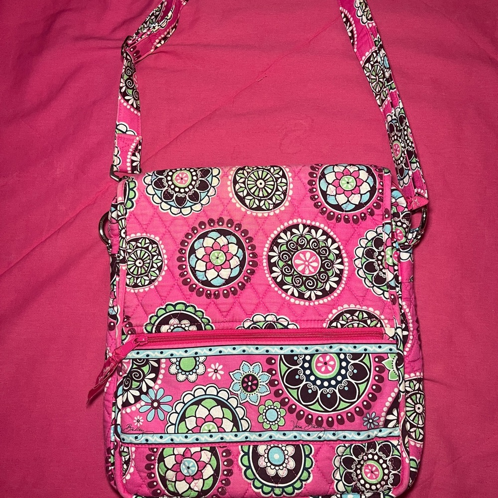 Vera Bradley Messenger Mailbag Crossbody “Cupcakes Pink” Spring 2009 Preowned